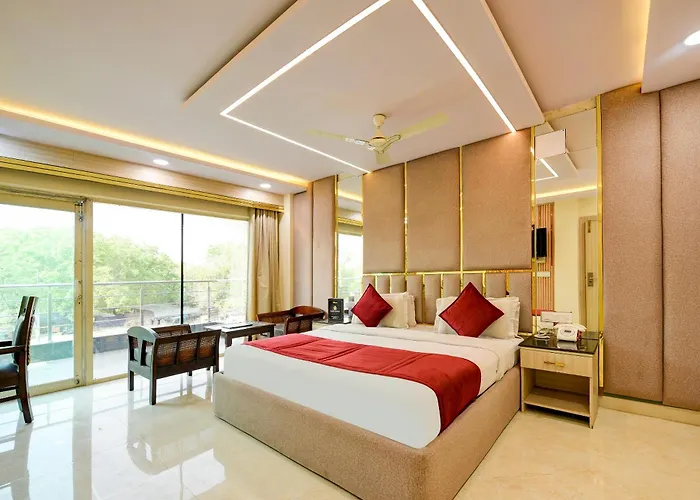 Staybook South Delhi