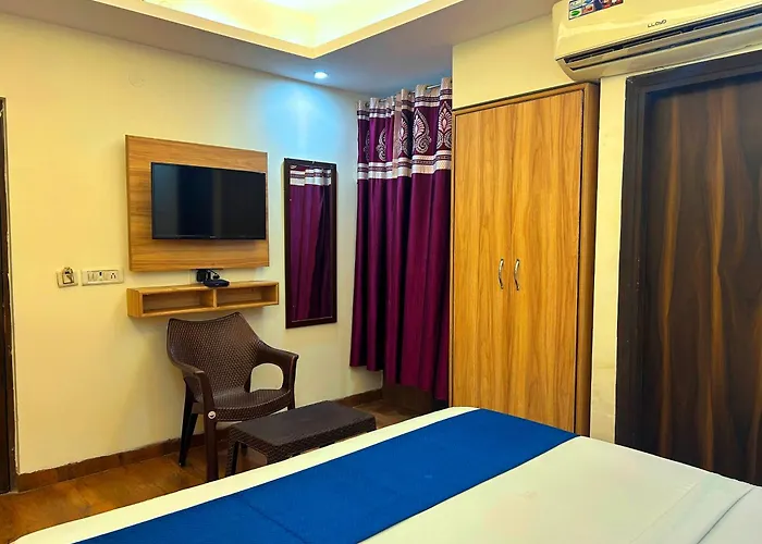 Hotel Golden Bliss At New Delhi International Airport