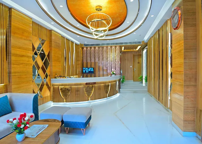 Northern Palace - 1 Min From Connaught Place & New Delhi Railway Station