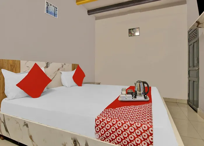 Hotel O Swarg Residency Near Nangloi Railway Station Metro Station
