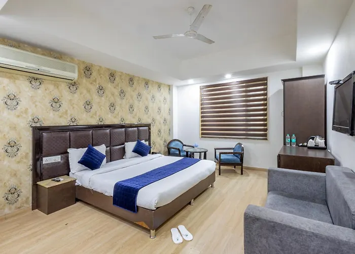 Hotel Vedas Heritage - Karol Bagh