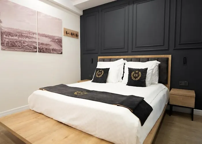 Grand Belwood Hotel Near Delhi Airport