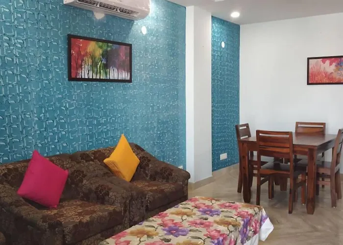 Short Stay 3Bhk Serviced Apartment