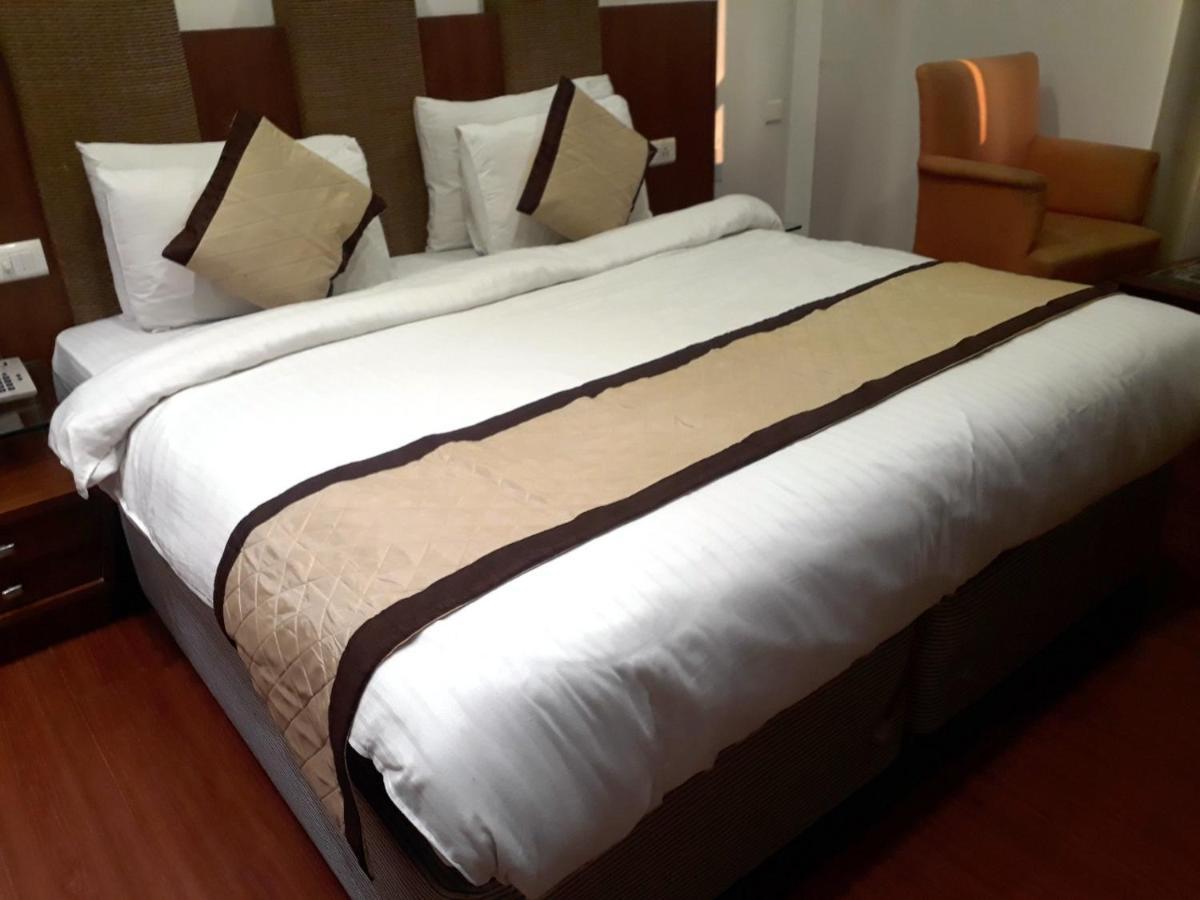 Airport Golden Bliss Near Delhi Airport New Delhi
