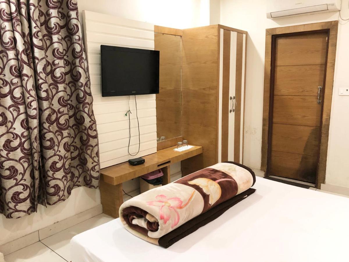 Ankur Bhawan * New Delhi