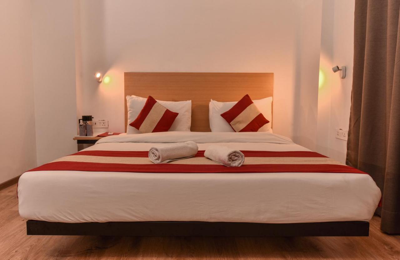 Hotel Red Saffron New Delhi