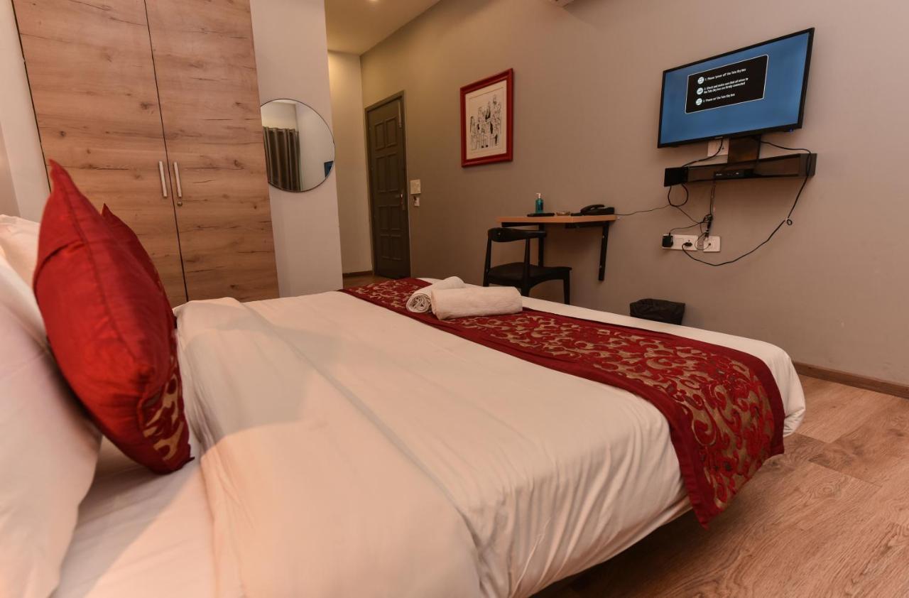 Red Saffron Hotel New Delhi