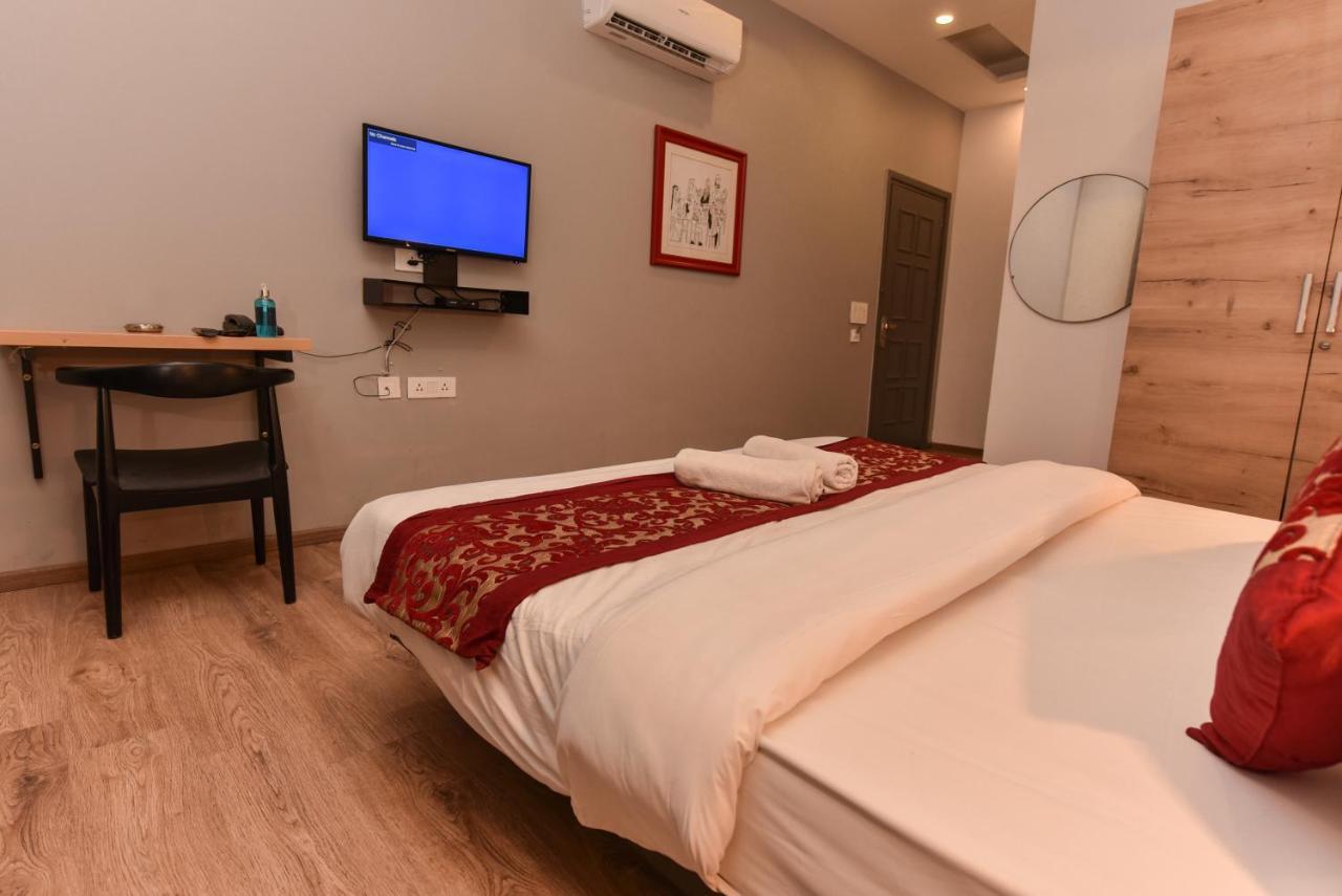 Hotel Red Saffron New Delhi