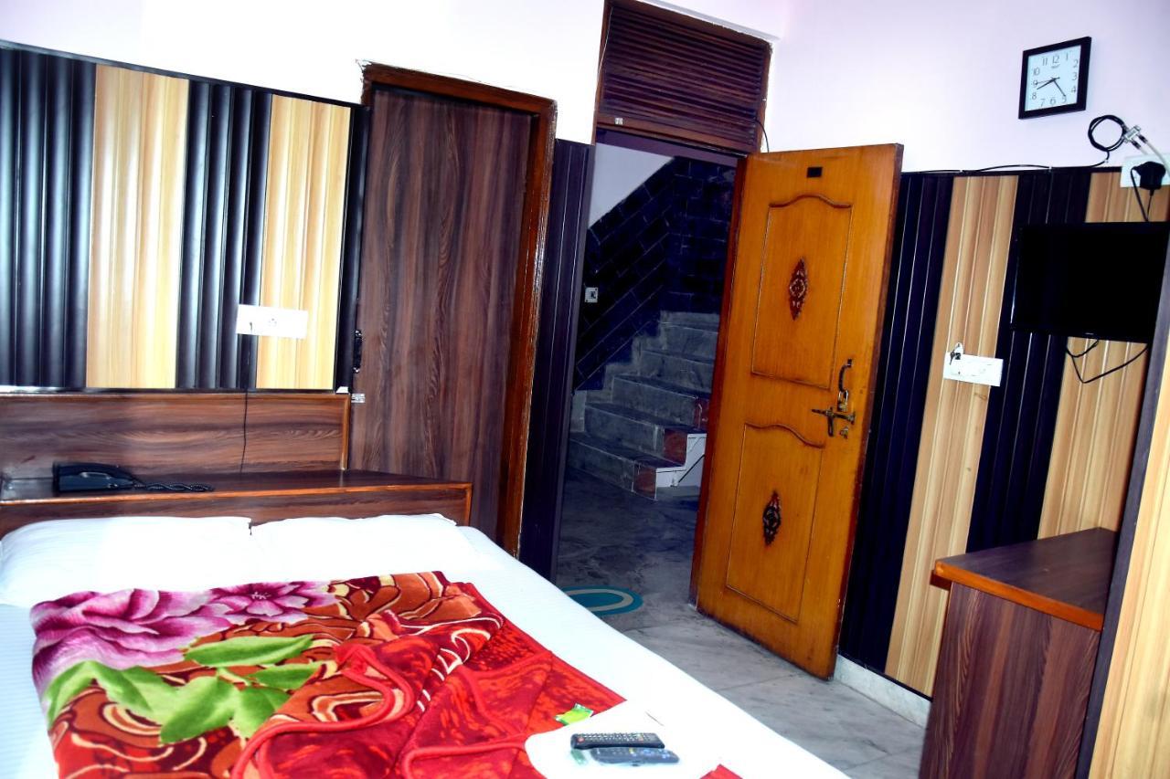Mother Palace Hotel *