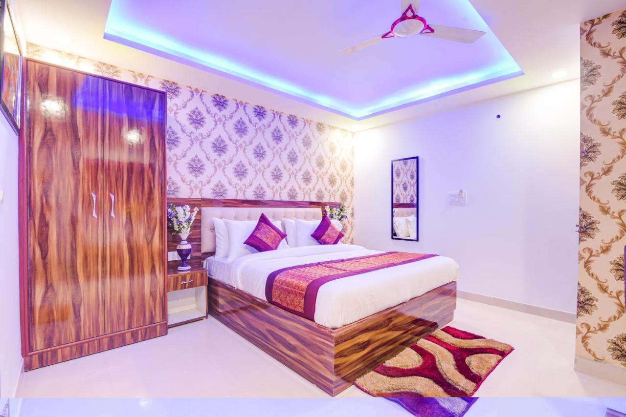 Hotel Festival Mahipalpur Delhi Airport - Near Delhi Aerocity Hotel New Delhi