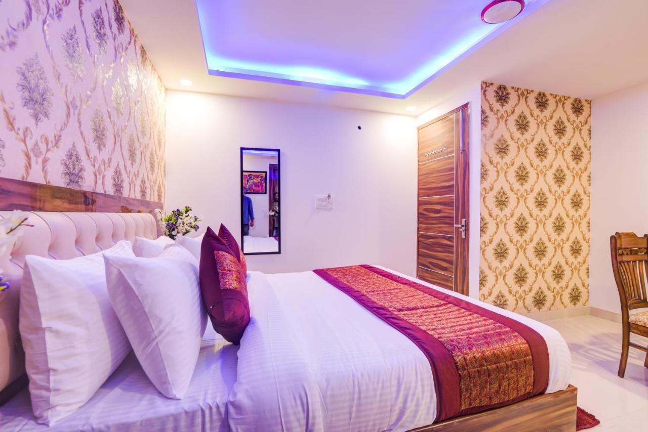 Hotel Festival Mahipalpur Delhi Airport - Near Delhi Aerocity 3* New Delhi