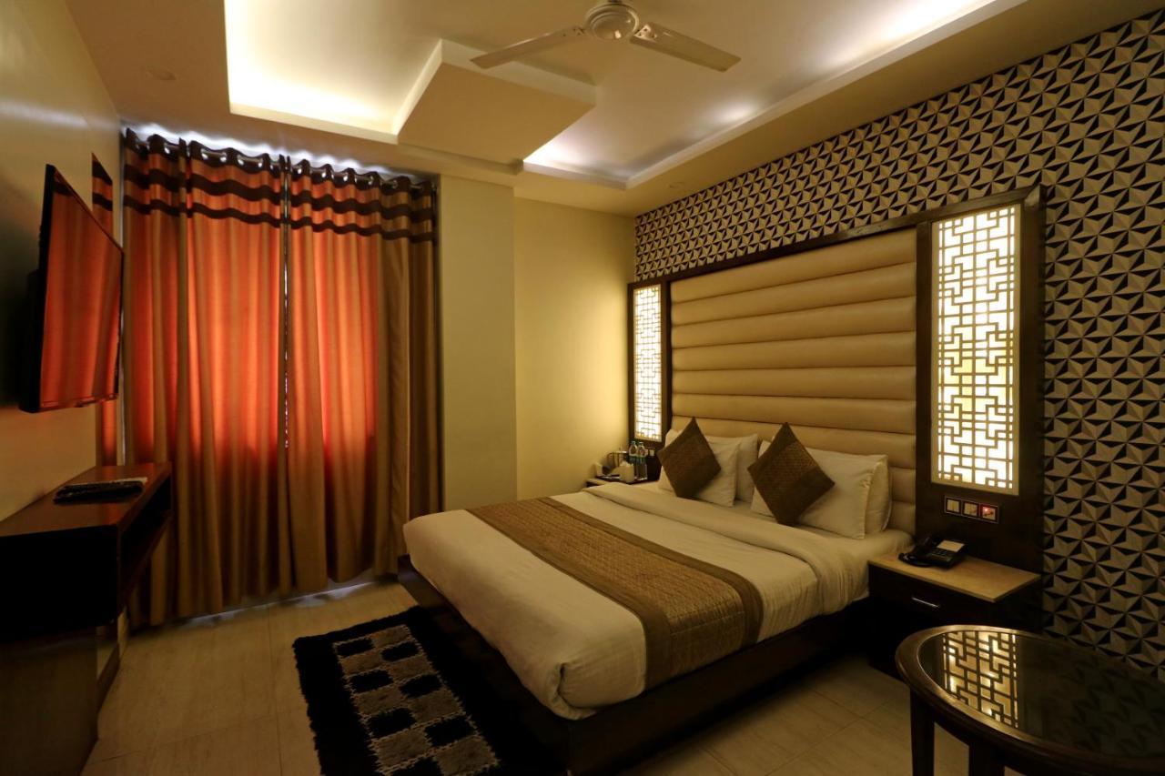 Mannat International By Mannat Hotel
