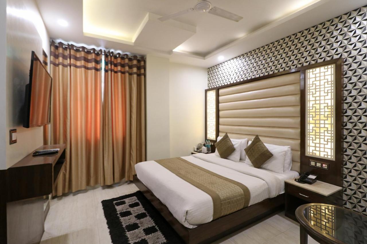 Mannat International By Mannat Nova Deli