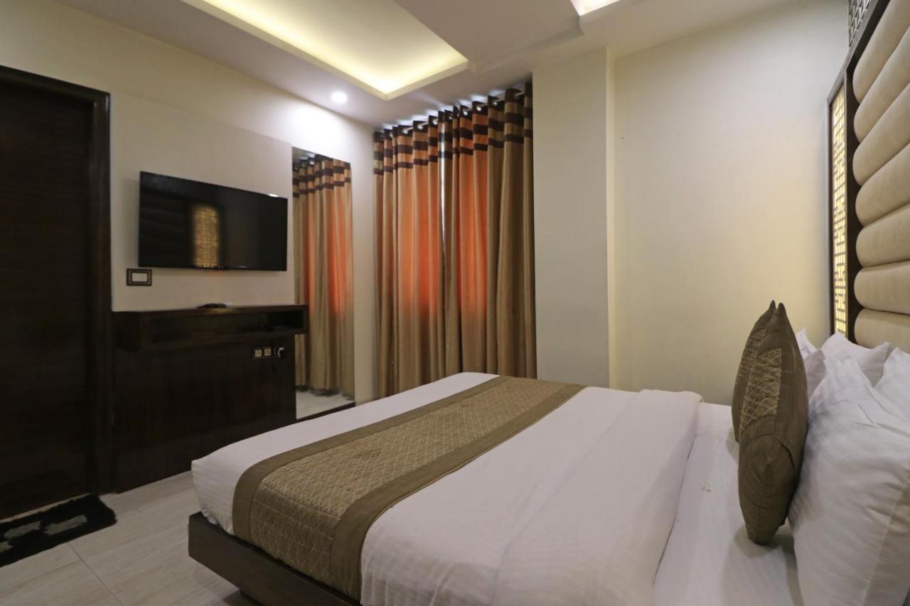Mannat International By Mannat Hotel