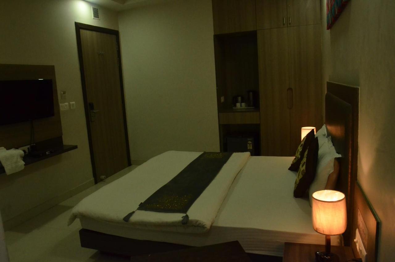 Sopan Heights 3*