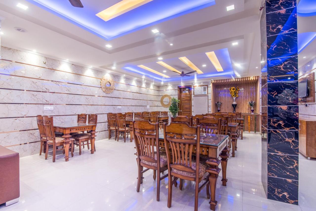 Hotel Festival Mahipalpur Delhi Airport - Near Delhi Aerocity Hotel New Delhi