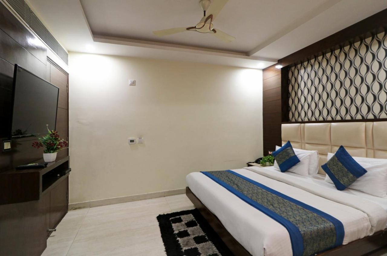 Hotel Mannat International By Mannat 3*