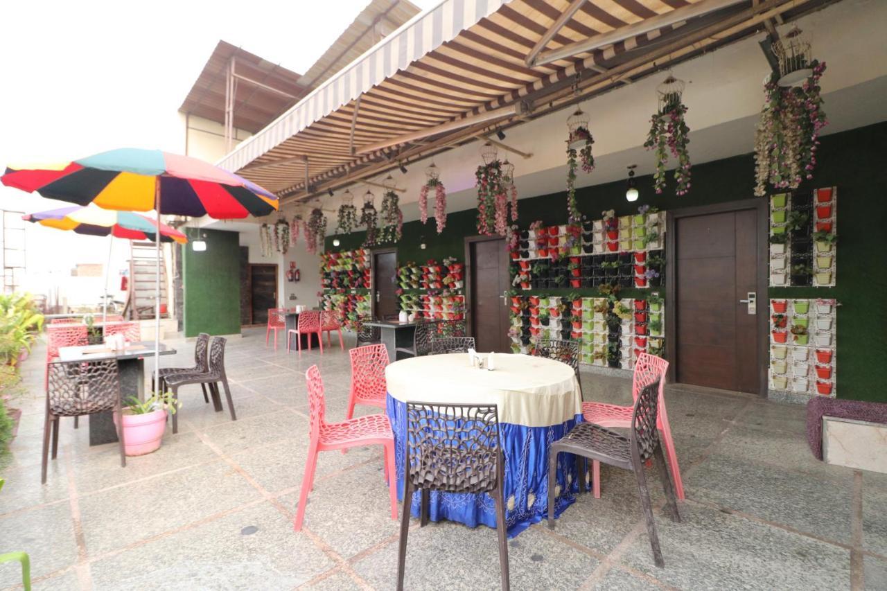 Mannat International By Mannat Hotel 3*