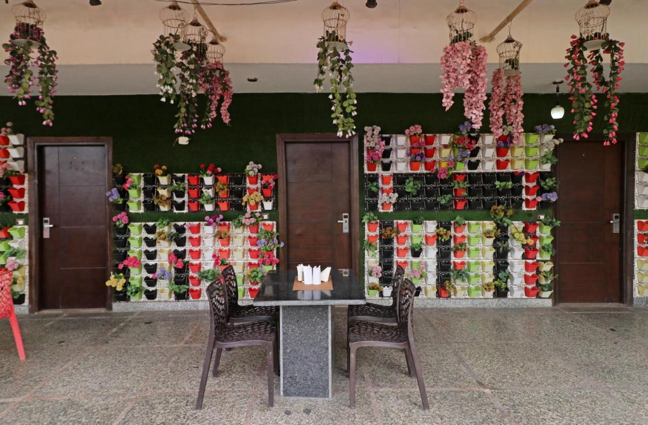 Mannat International By Mannat Hotel 3*
