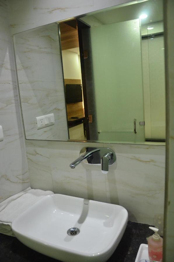 Sopan Heights 3*
