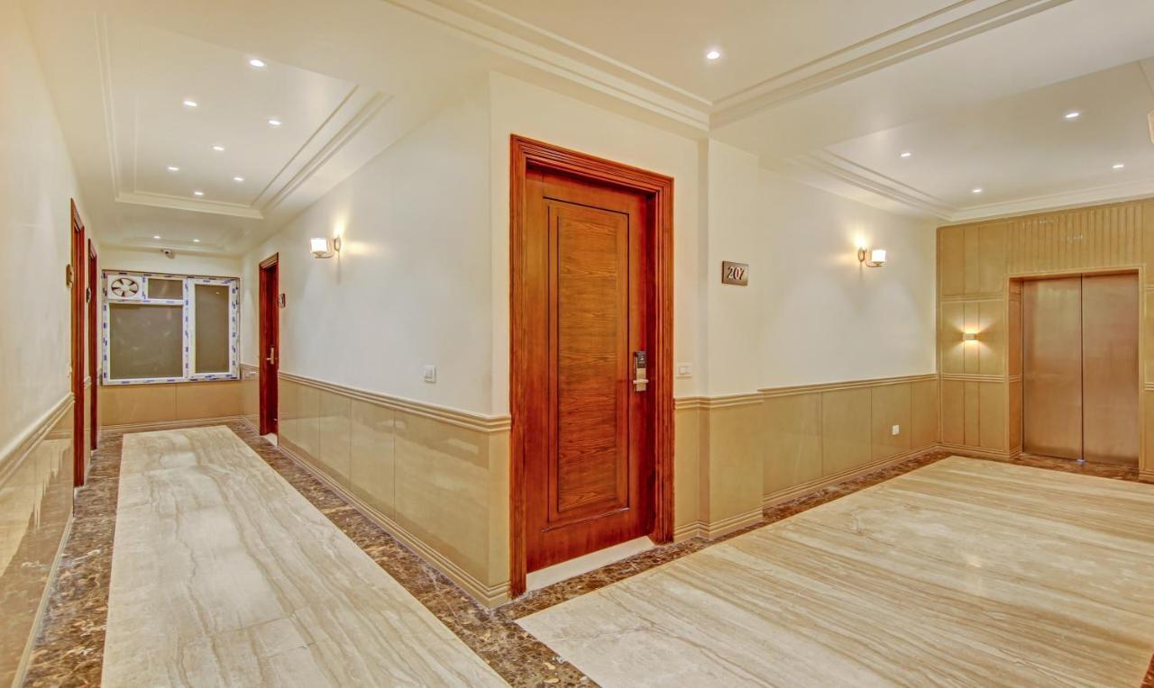 Treebo Premium Relax Patel Nagar