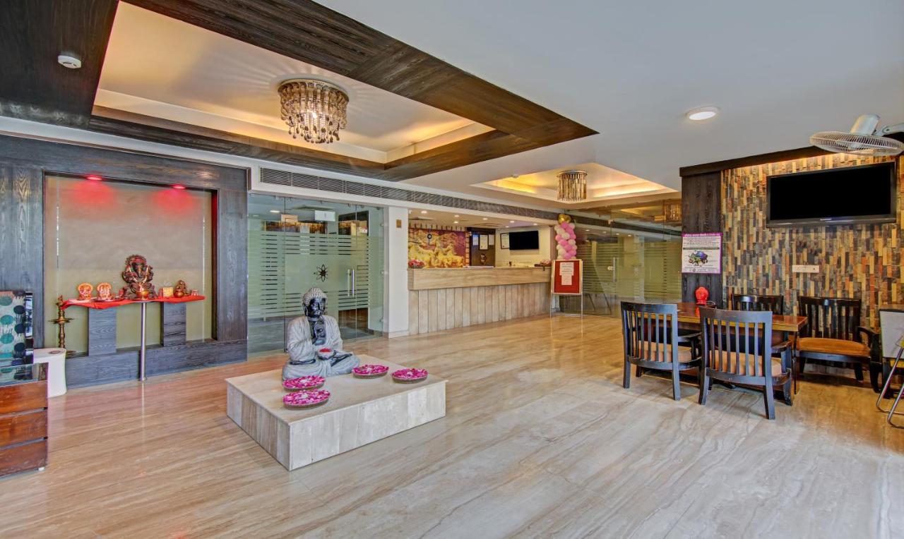 Treebo Premium Relax Patel Nagar Hotel