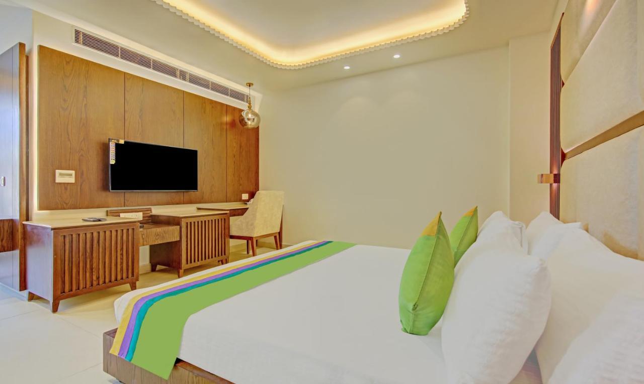 Hotel Treebo Premium Relax Patel Nagar