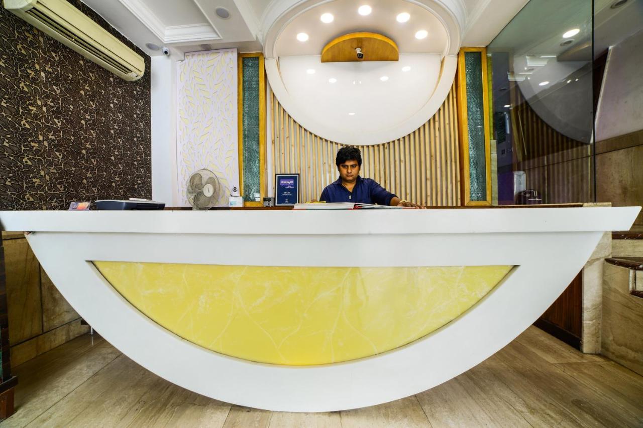 Delhi Heart At Railway Station Hotel