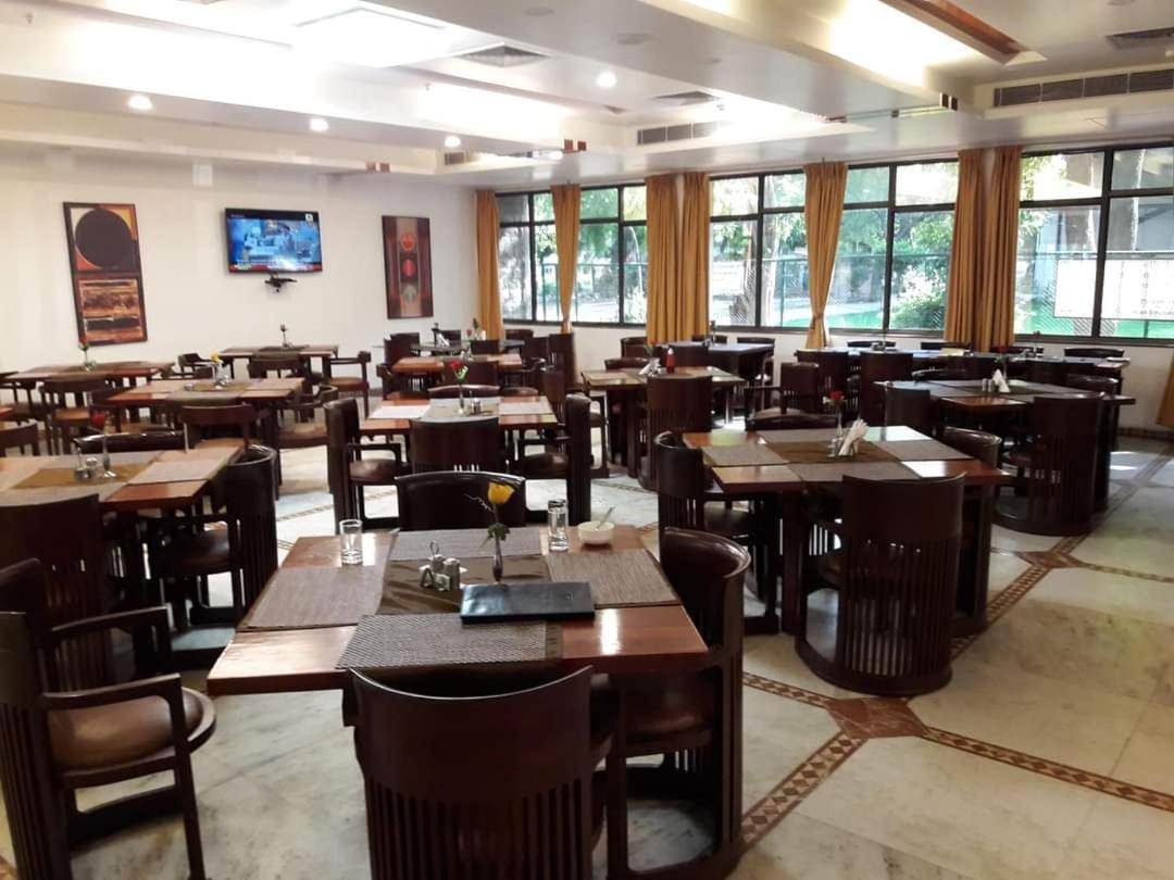 Ymca Tourist Nova Deli