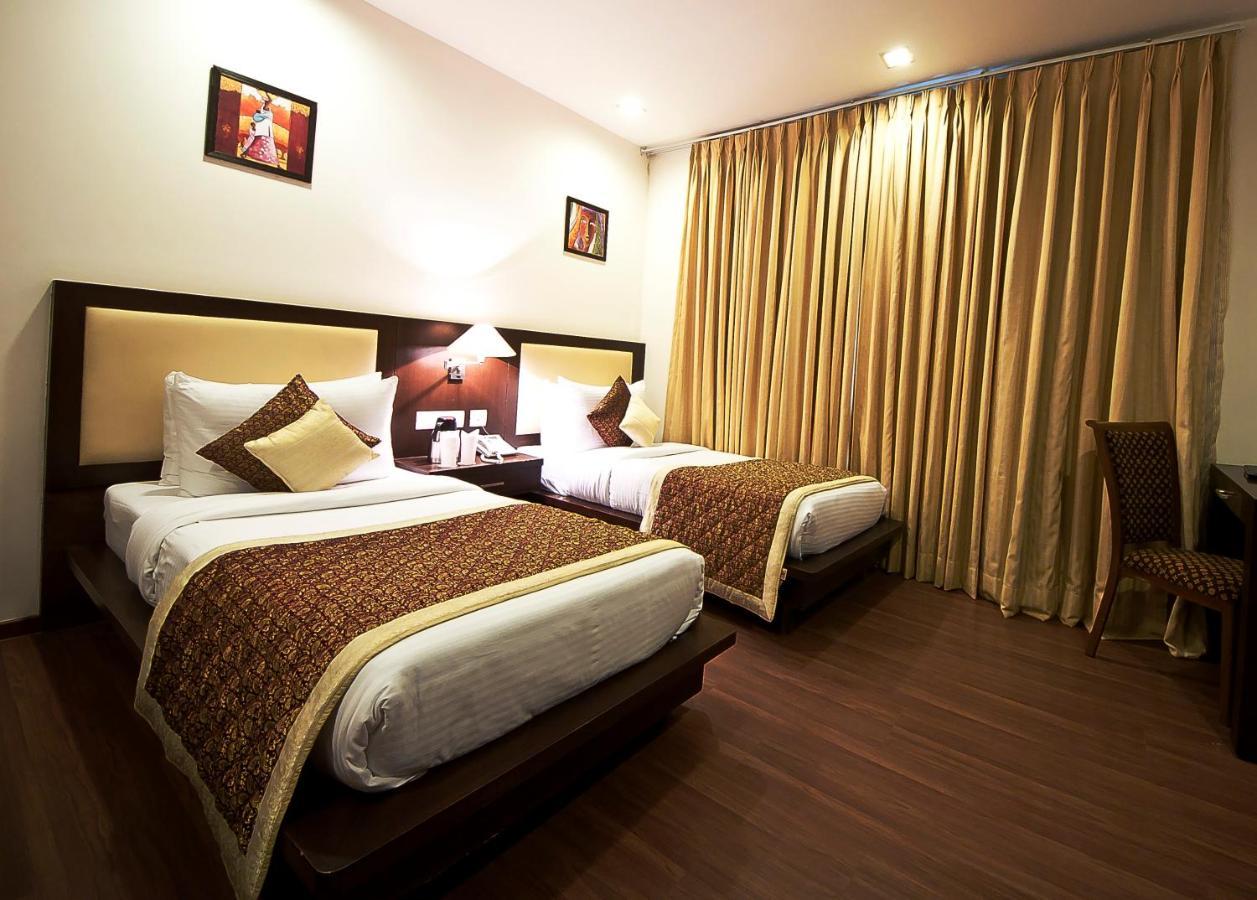 Divine Paradise Tavisha Hotel 3*