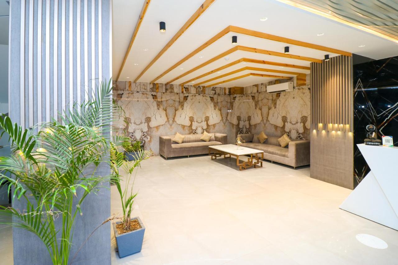 Vertu Hotel 4*