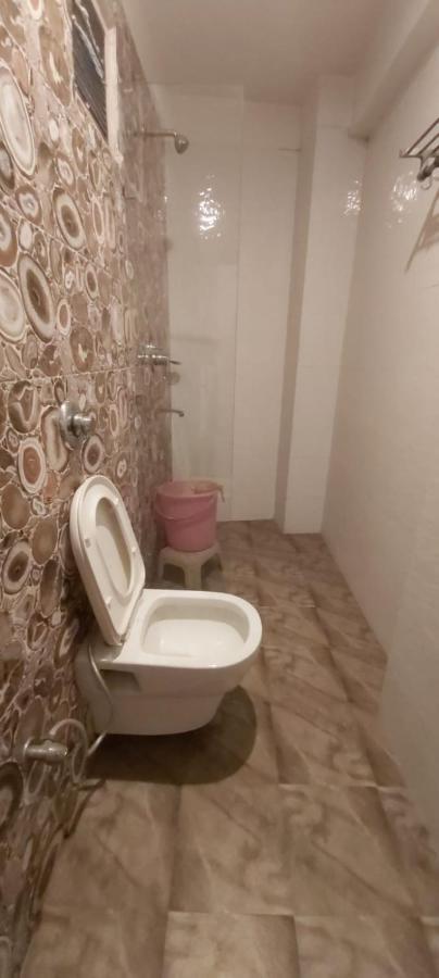 Amax Hotel