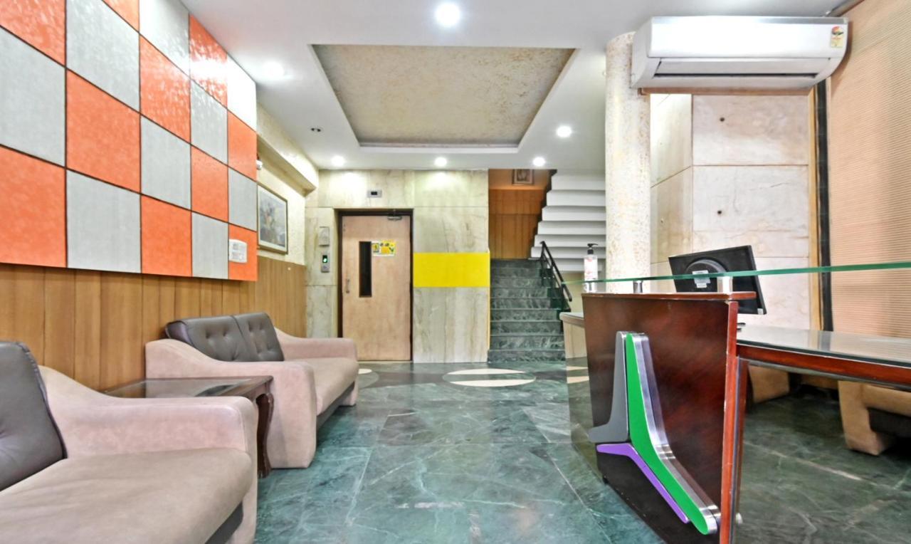 Hotel Treebo Trend Conclave Comfort Kailash Colony 3*