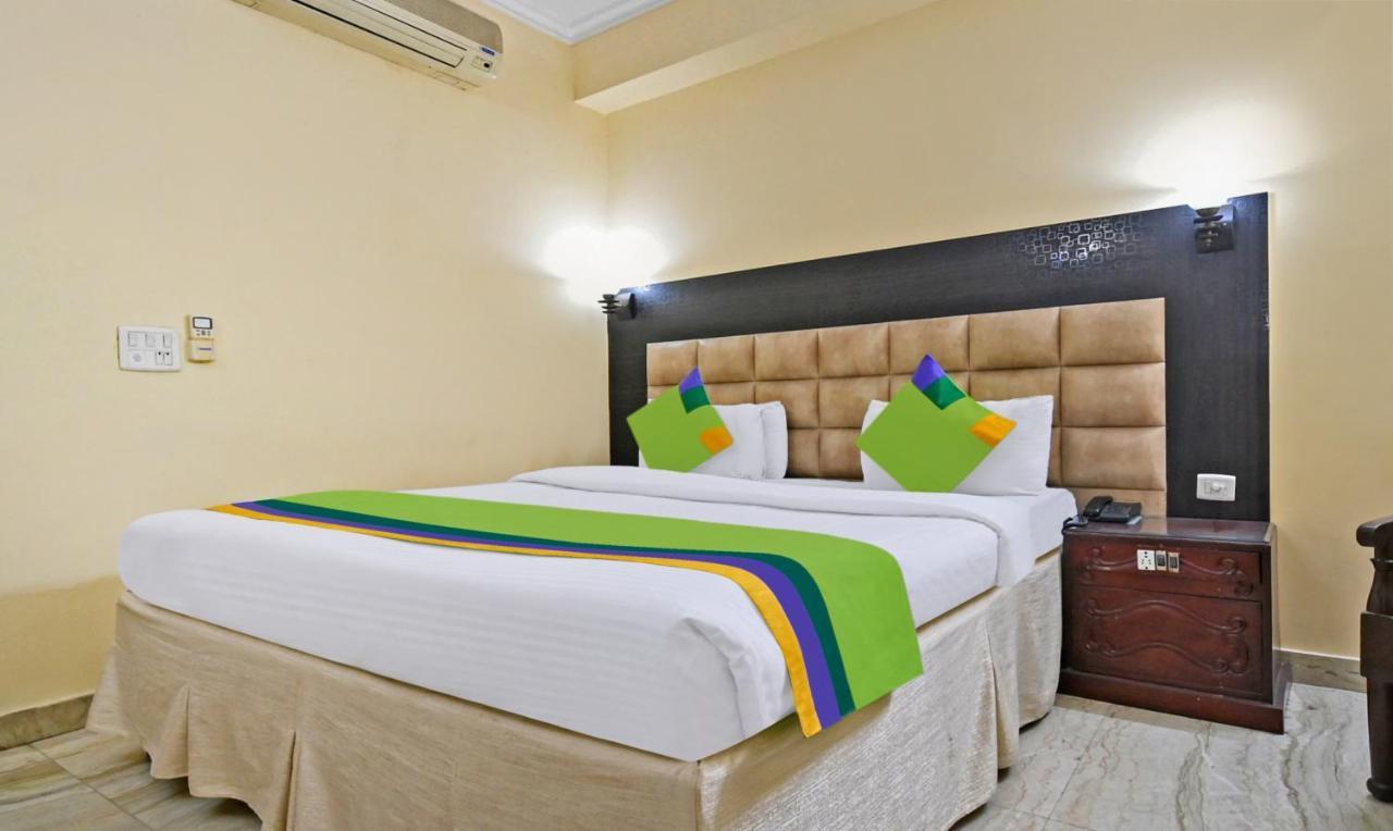 Hotel Treebo Trend Conclave Comfort Kailash Colony New Delhi