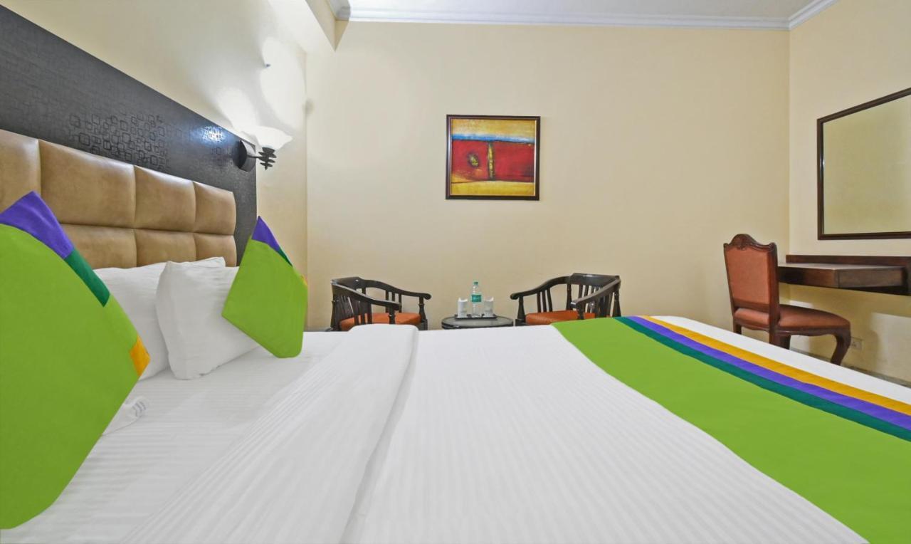 Treebo Trend Conclave Comfort Kailash Colony 3*