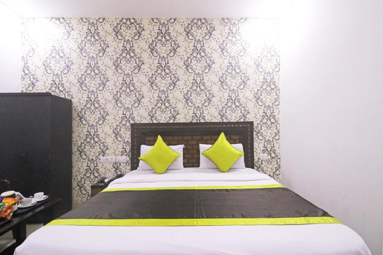 Ashoka Palace Near Igi Airport Hotel