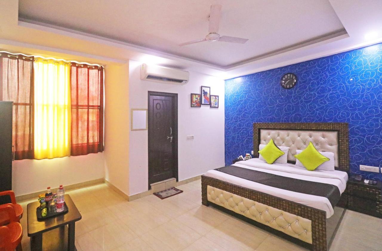 Hotel Ashoka Palace Near Igi Airport