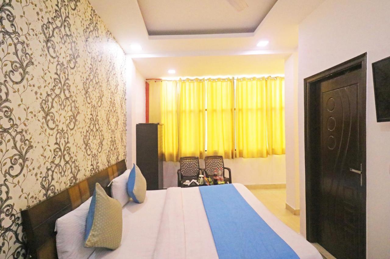 Ashoka Palace Near Igi Airport