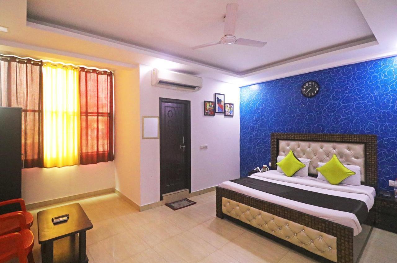 Ashoka Palace Near Igi Airport 4*