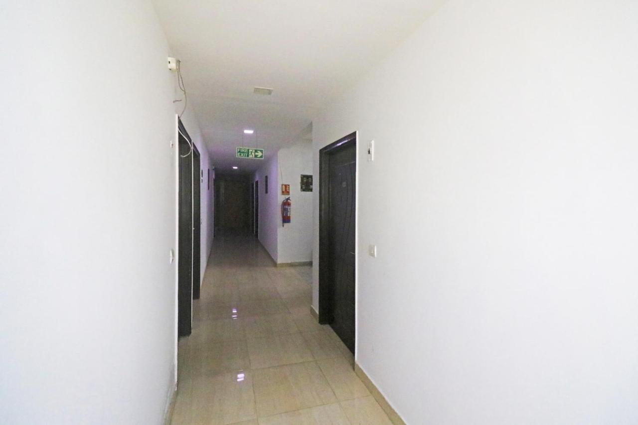 Ashoka Palace Near Igi Airport Hotel 4*