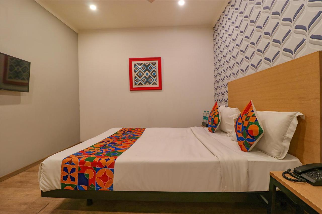Hotel Fabhotel Chattarpur Enclave