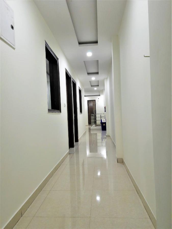 Hotel Le Heritage , Nizamudin Railway Station New Delhi
