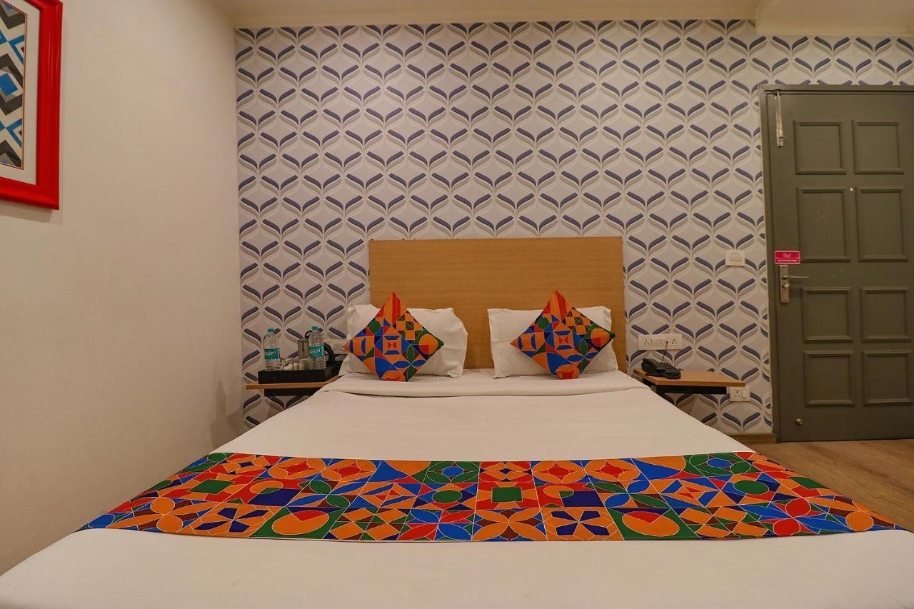Hotel Fabhotel Chattarpur Enclave