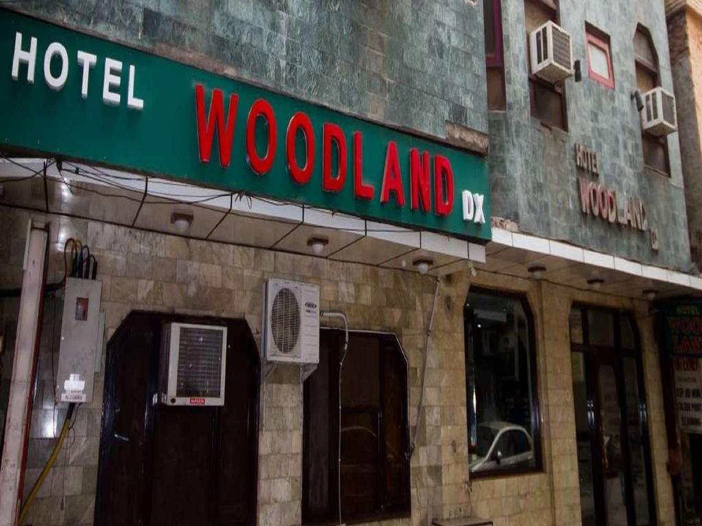 Hotel Woodland Deluxe New Delhi