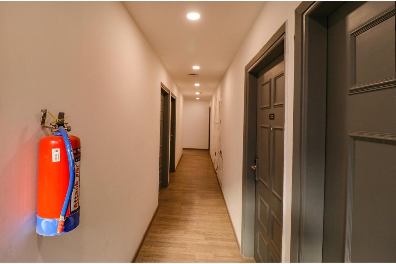 Fabhotel Hargobind Enclave Hotel
