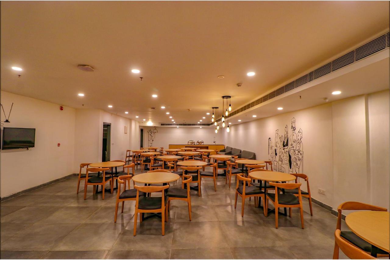 Hotel Fabhotel Hargobind Enclave New Delhi