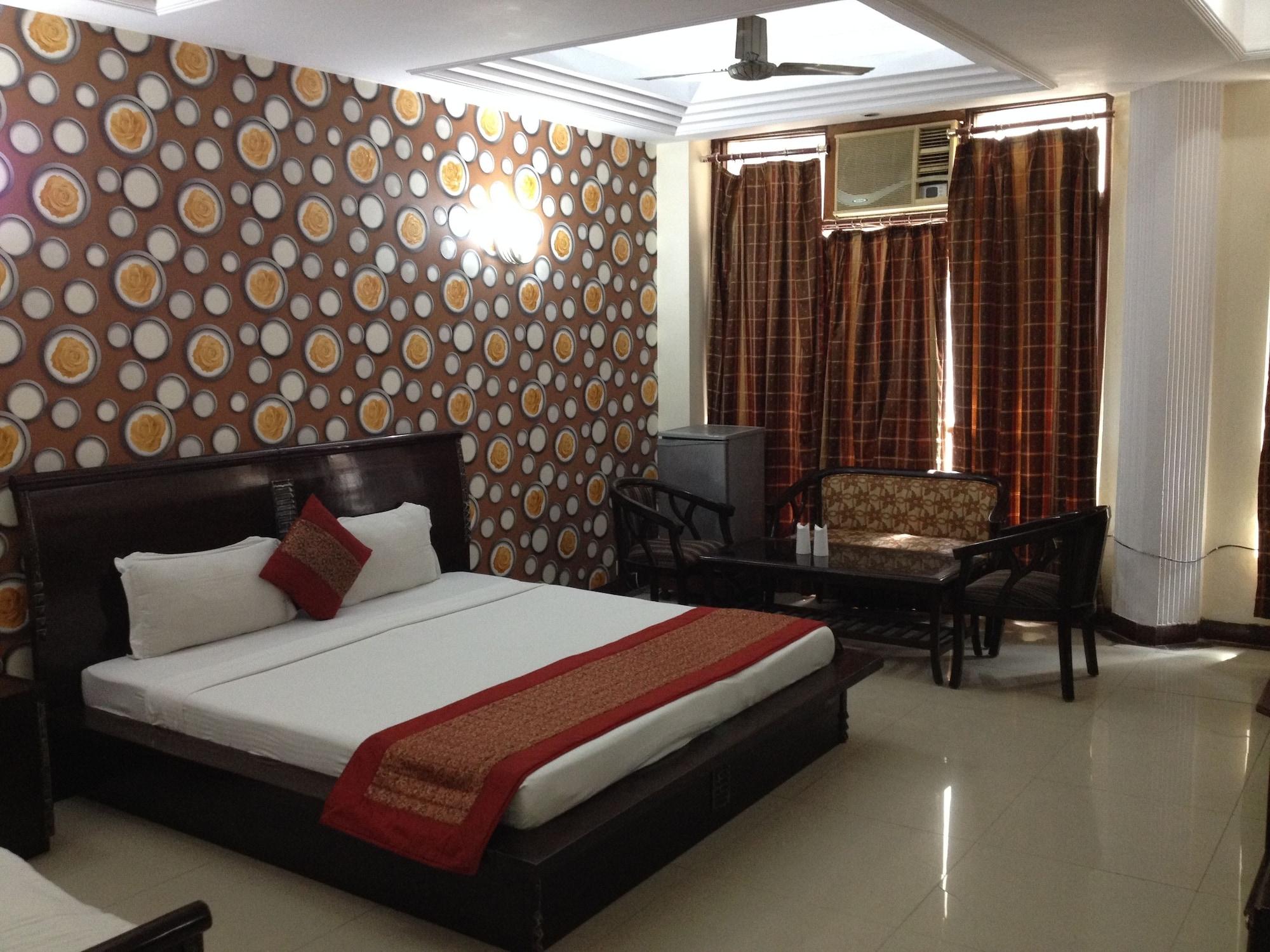 Royal Holidays Hotel