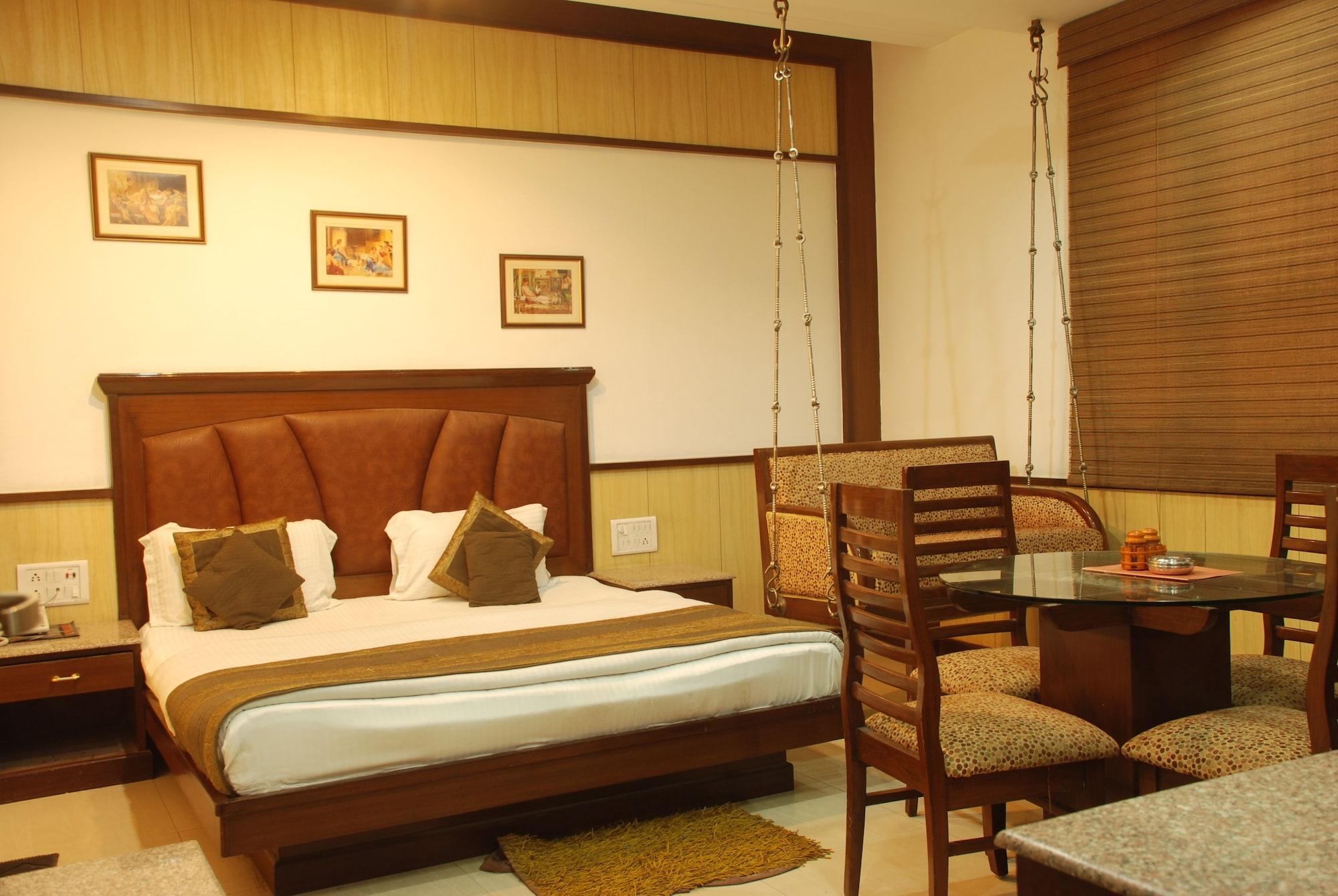 Baba Deluxe Near Railway Station And Center -by Rcg New Delhi