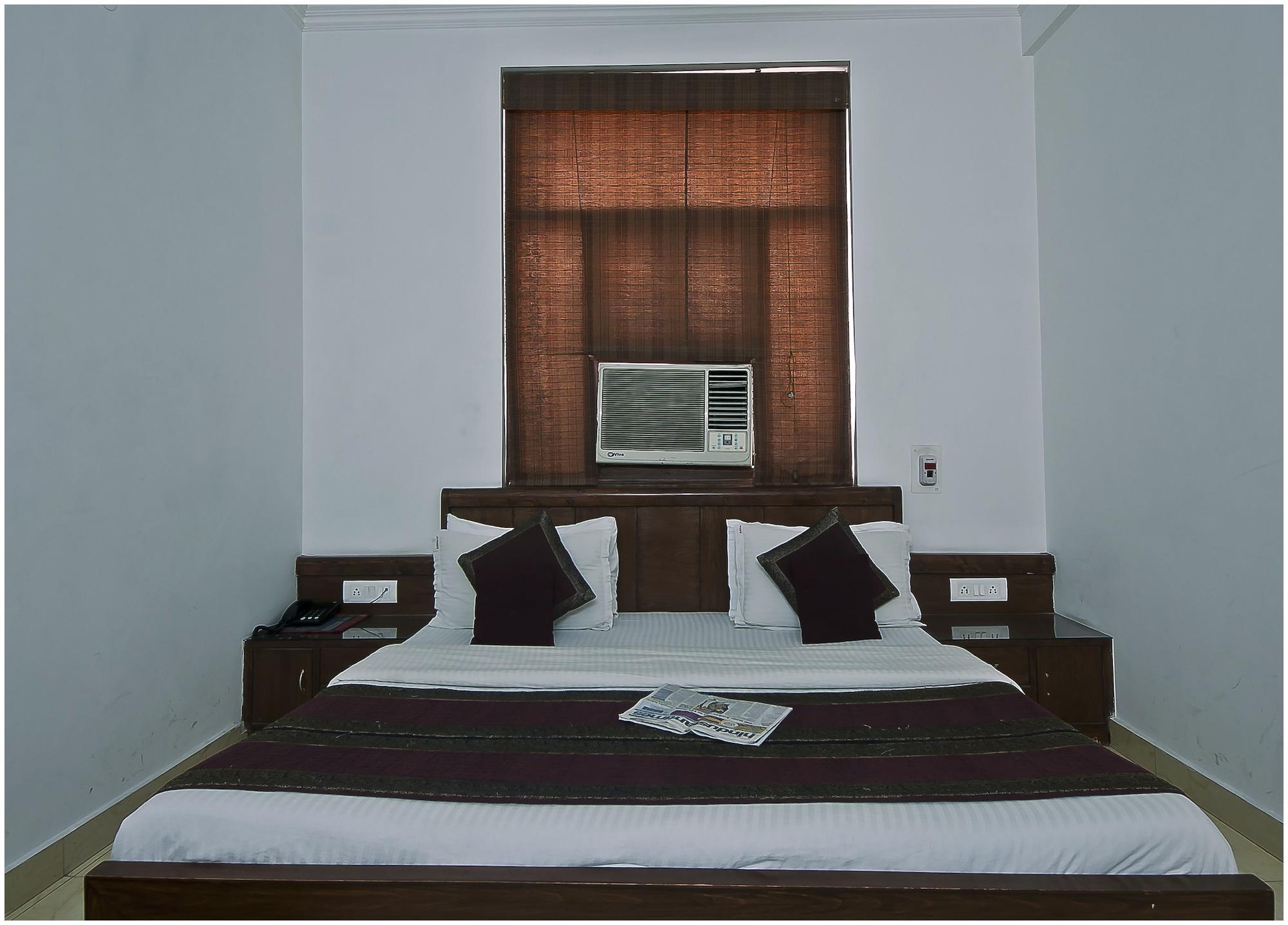 Baba Deluxe Near Railway Station And Center -by Rcg Hotel