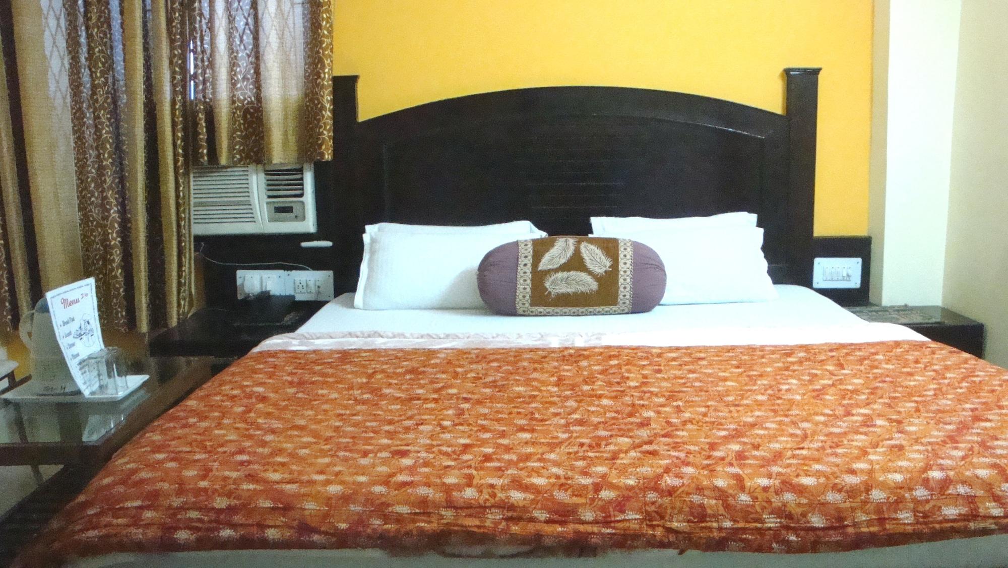 Hotel Su Shree Continental 5 Minutes Walk From Railway Station New Delhi